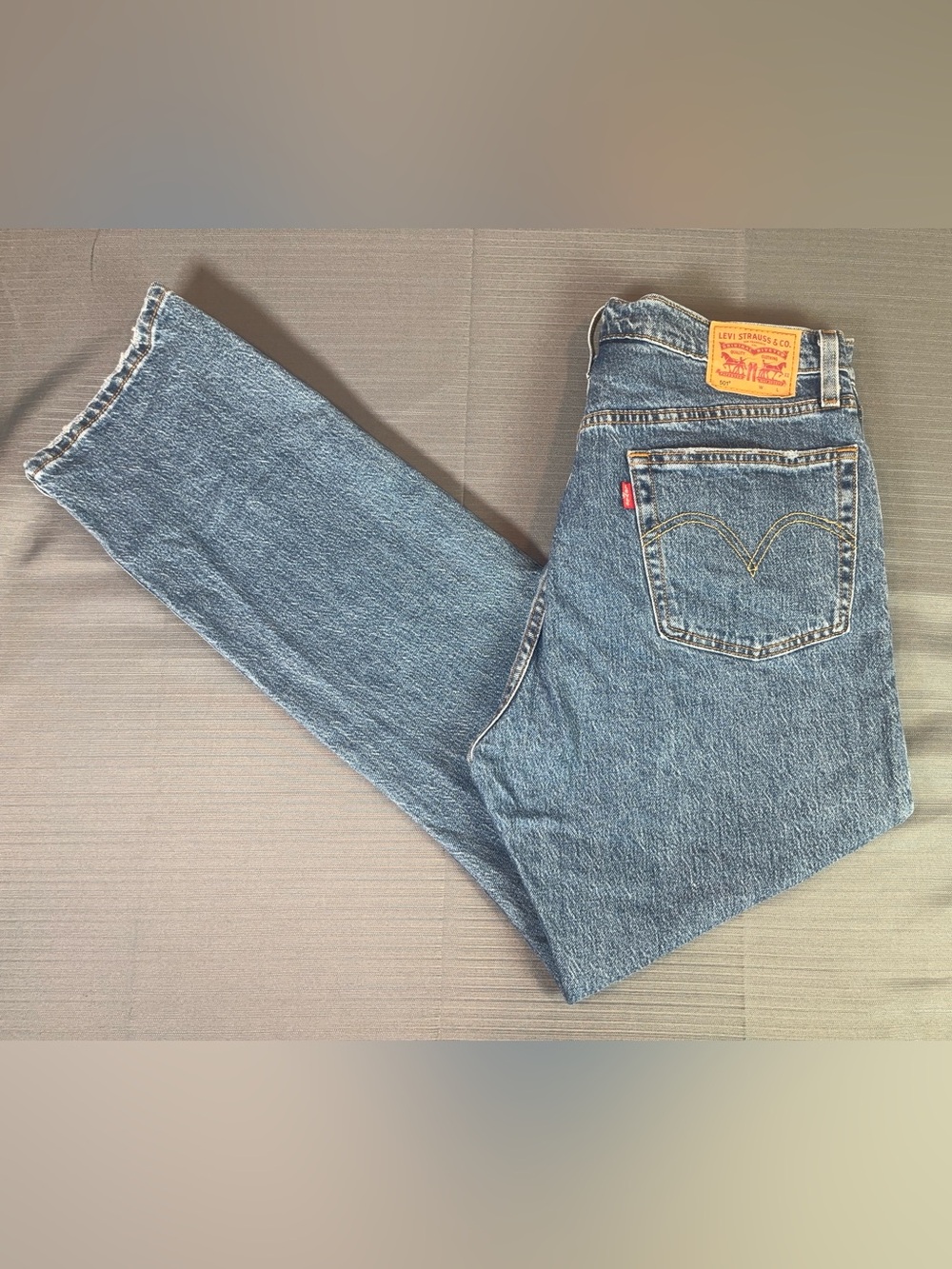 Levi’s 501 Original Women’s Jeans W31 L30 Straight Leg Medium Wash